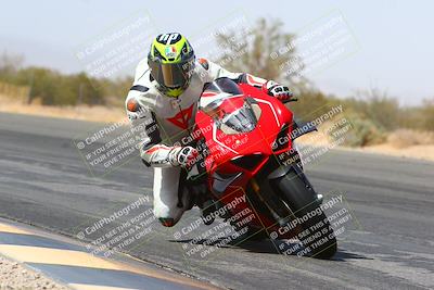 media/Mar-28-2022-Superbike Trackdays (Mon) [[b8603d0f67]]/Open Track Time/Turn 3 Inside/